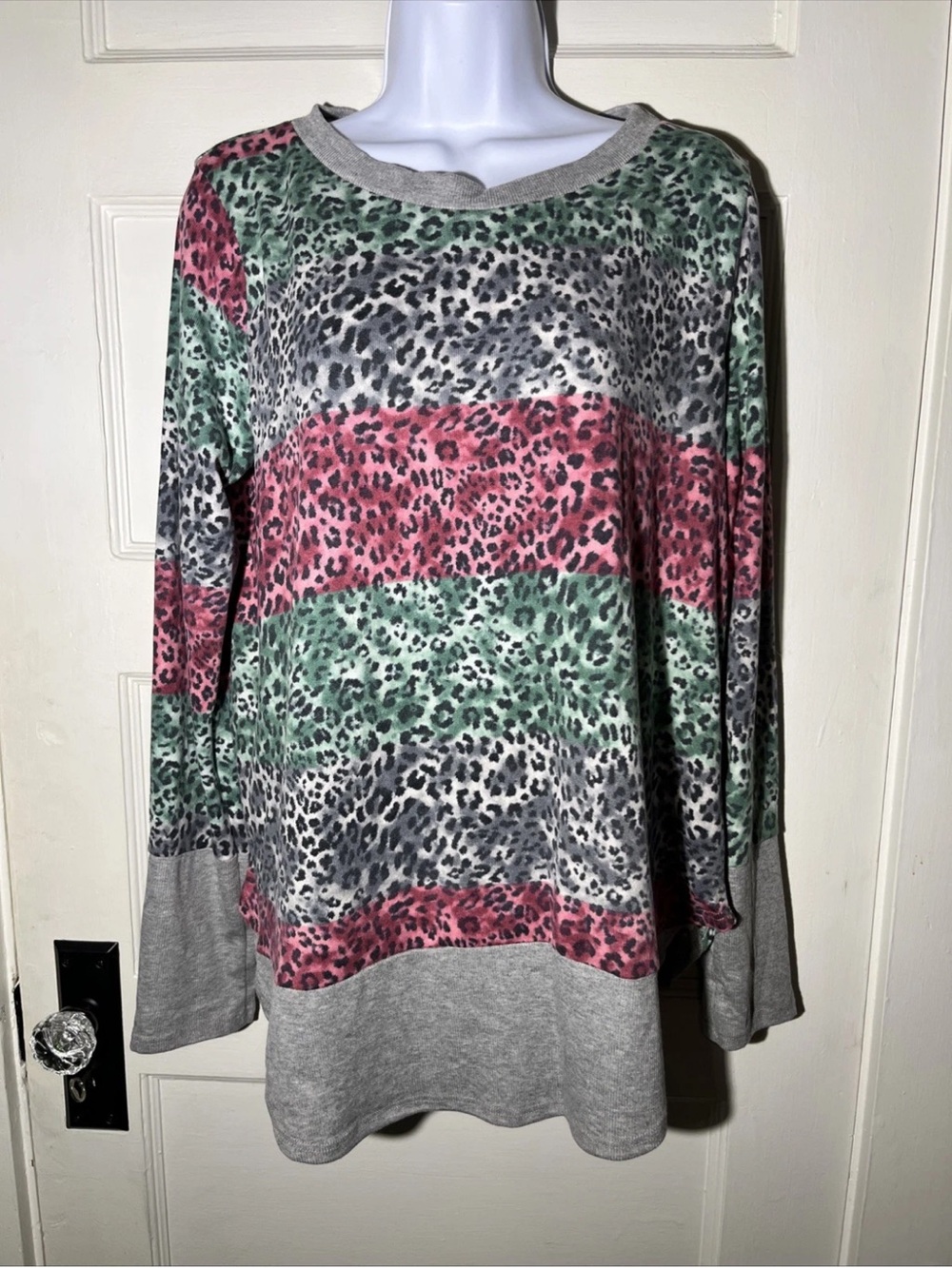 Women’s Shirt Size Medium Sew In Love Long Sleeve Animal Print NWT
